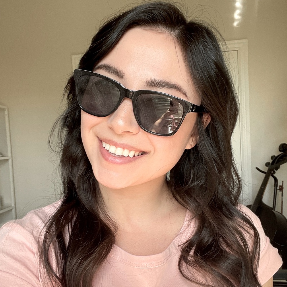 Summer sunglasses - float in water